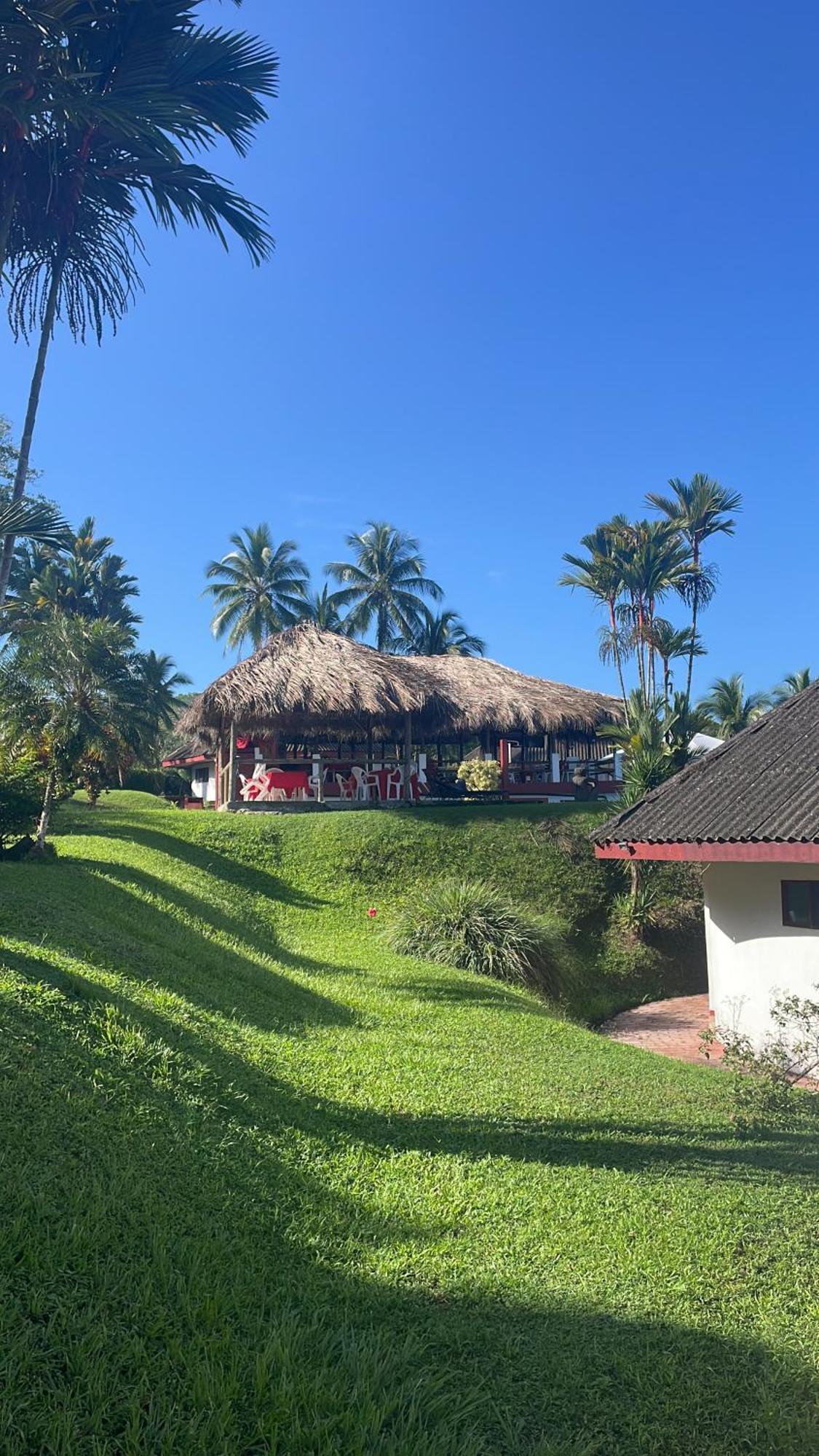 Hotel Maribu Caribe Puerto Limon Exterior photo